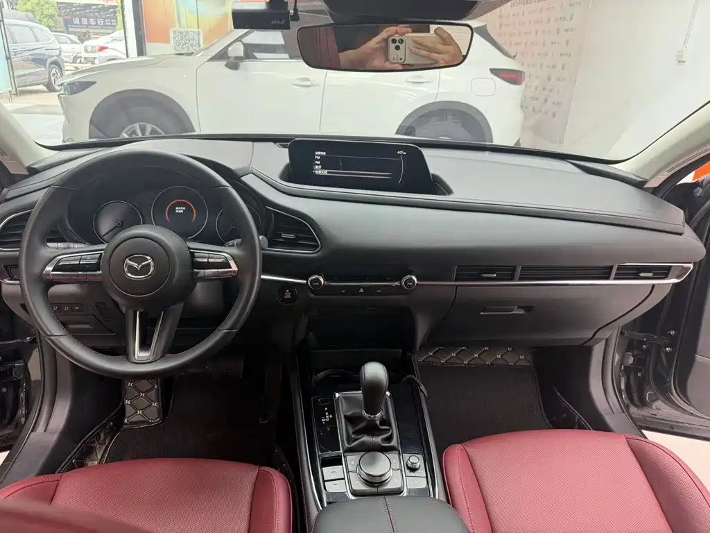 Заказать Mazda CX-30 2022 года за 2 233 526 ₽  из Китая