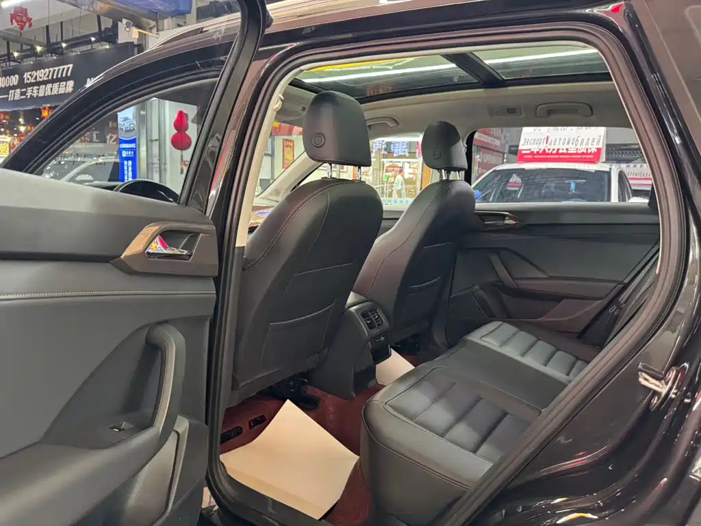 Volkswagen Tharu - фото 6