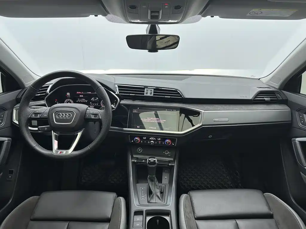 Audi Q3 Sportback 2023 35 TFSI (1.4T)