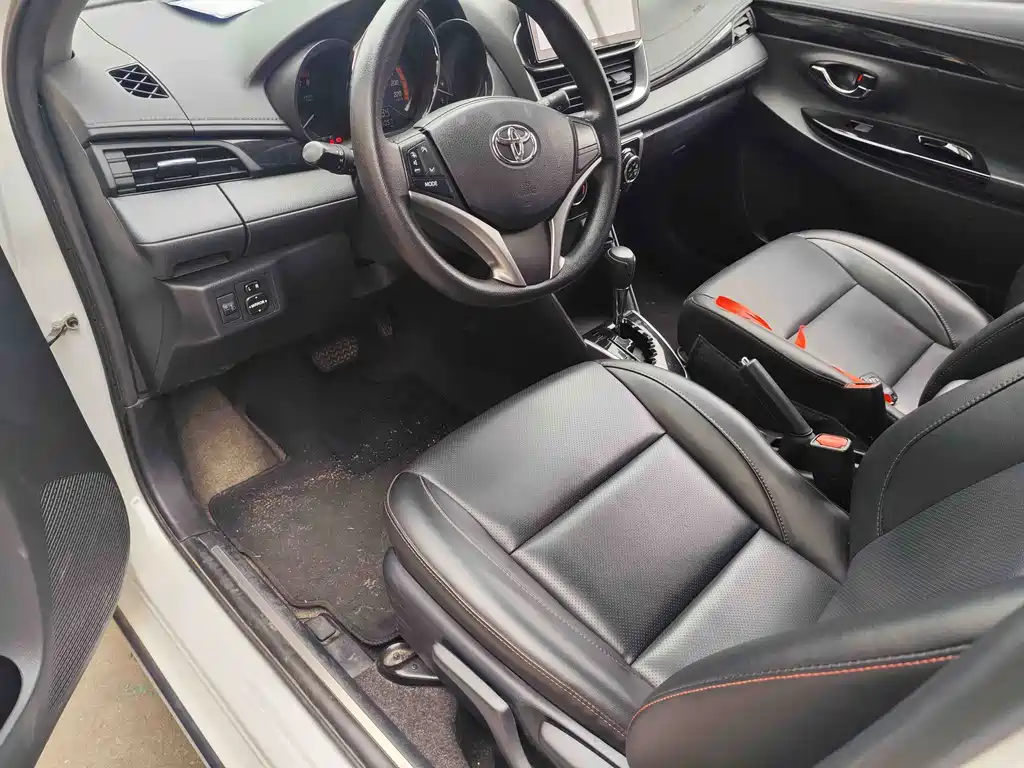 TOYOTA YARIS L ZHIXUAN