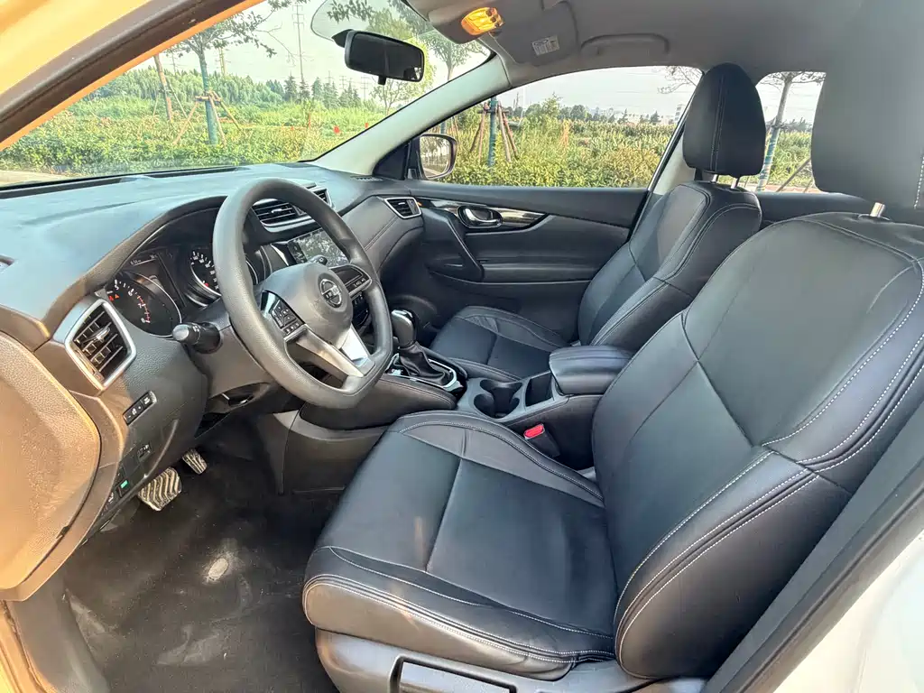 Nissan Qashqai 2019 2.0L CVT Smart