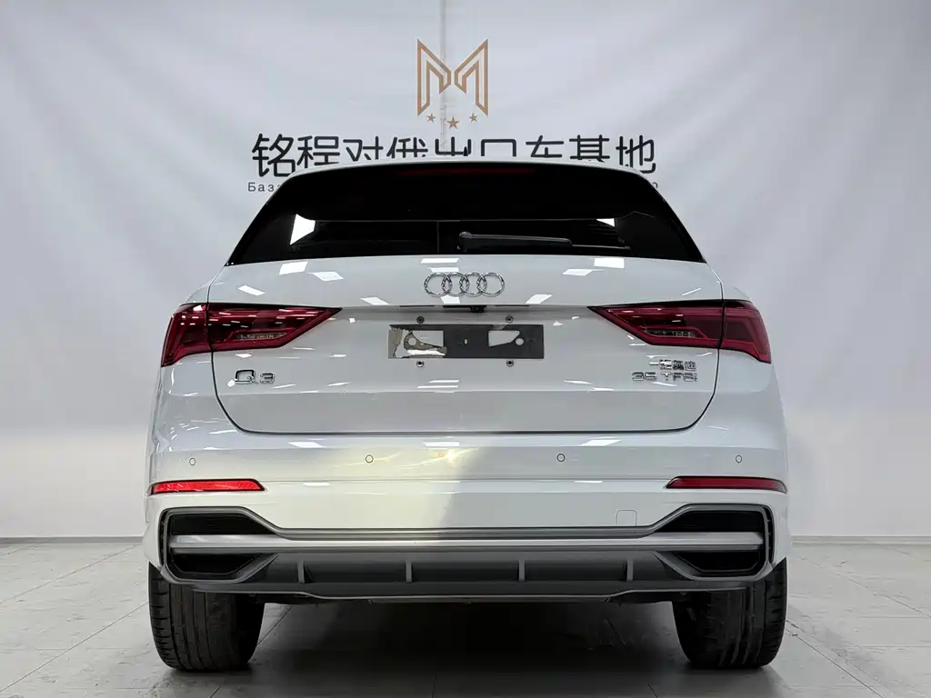 Audi Q3 2022 35 TFSI Fashion