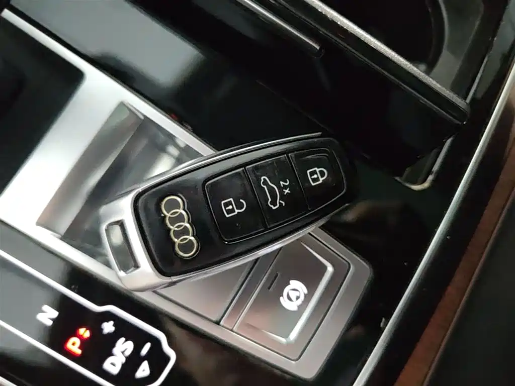 Audi Q7 — фотографии объявления, Фото 16