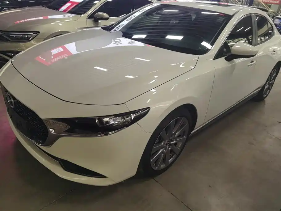 Mazda 3 Axela 2021