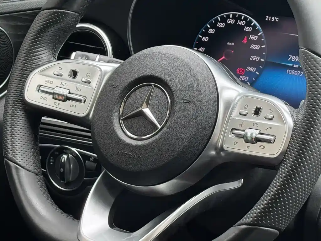 Mercedes-Benz C-Class — миниатюра 7