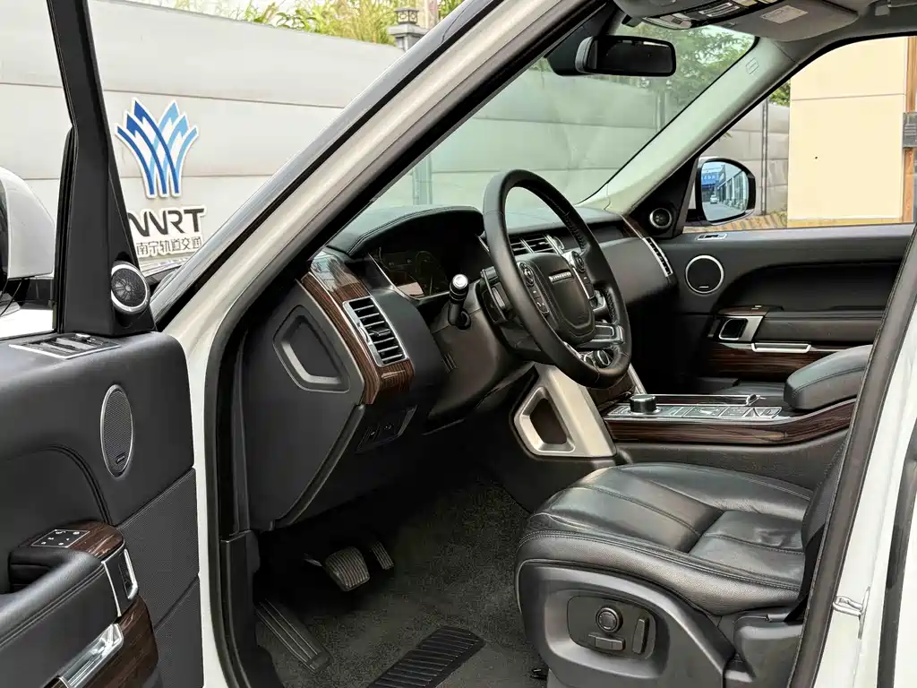 Land Rover Range Rover 2015 3.0 TDV6 Vogue