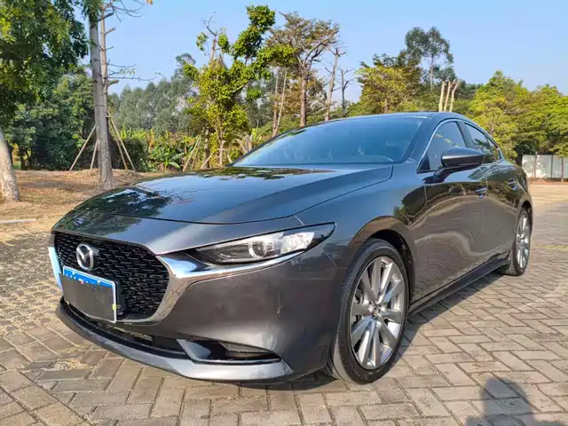 MAZDA 3 ANGKESAILA