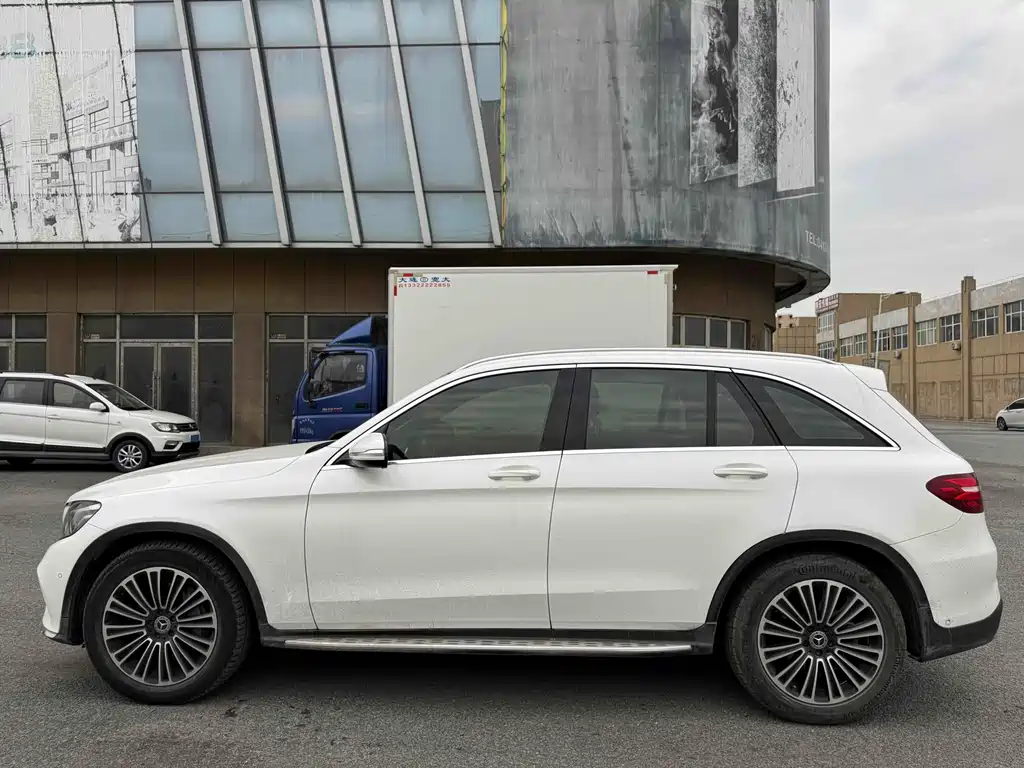 Mercedes-Benz GLC 2018 GLC 260 4MATIC