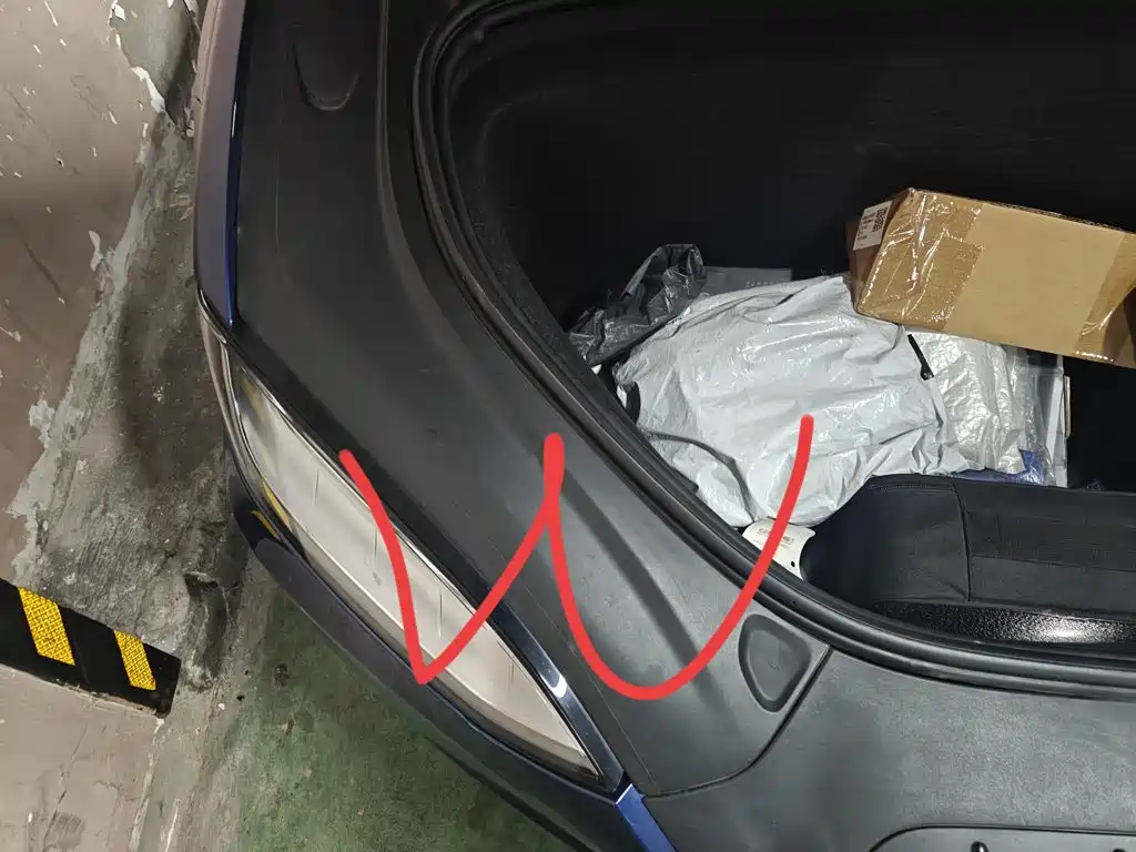 Tesla Model X — миниатюра 21