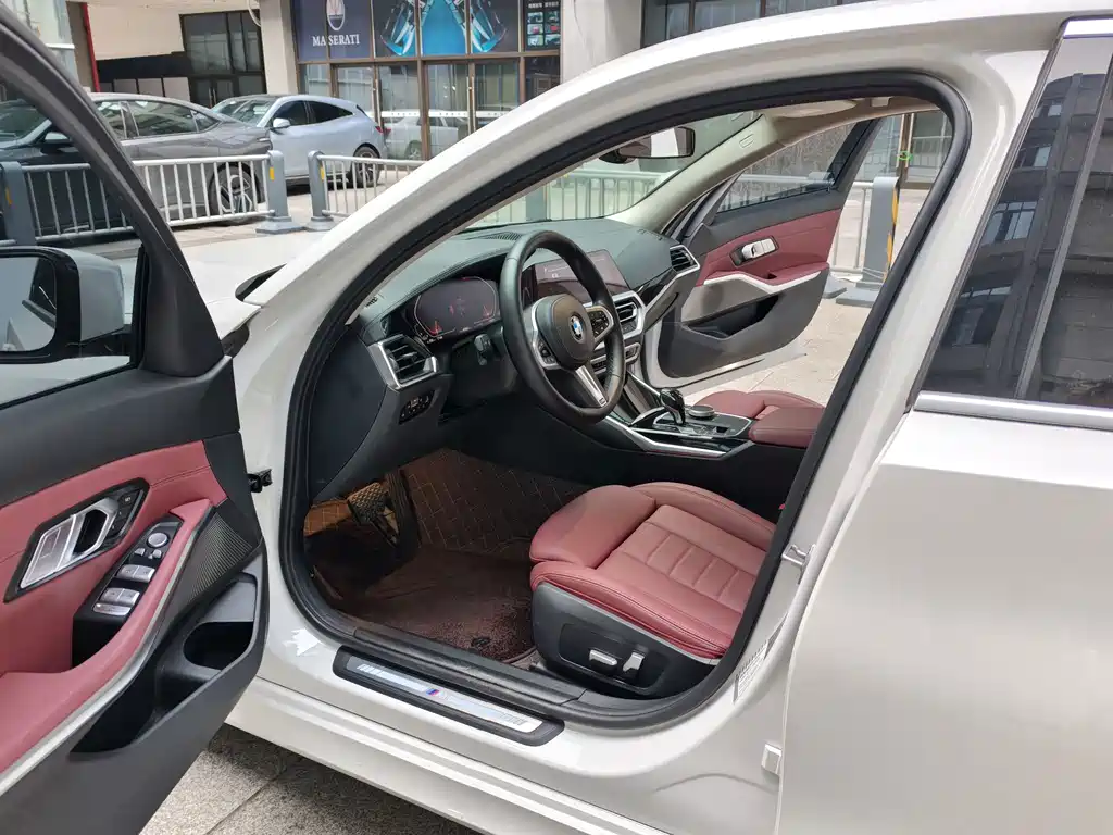 BMW 3 Series — миниатюра 9