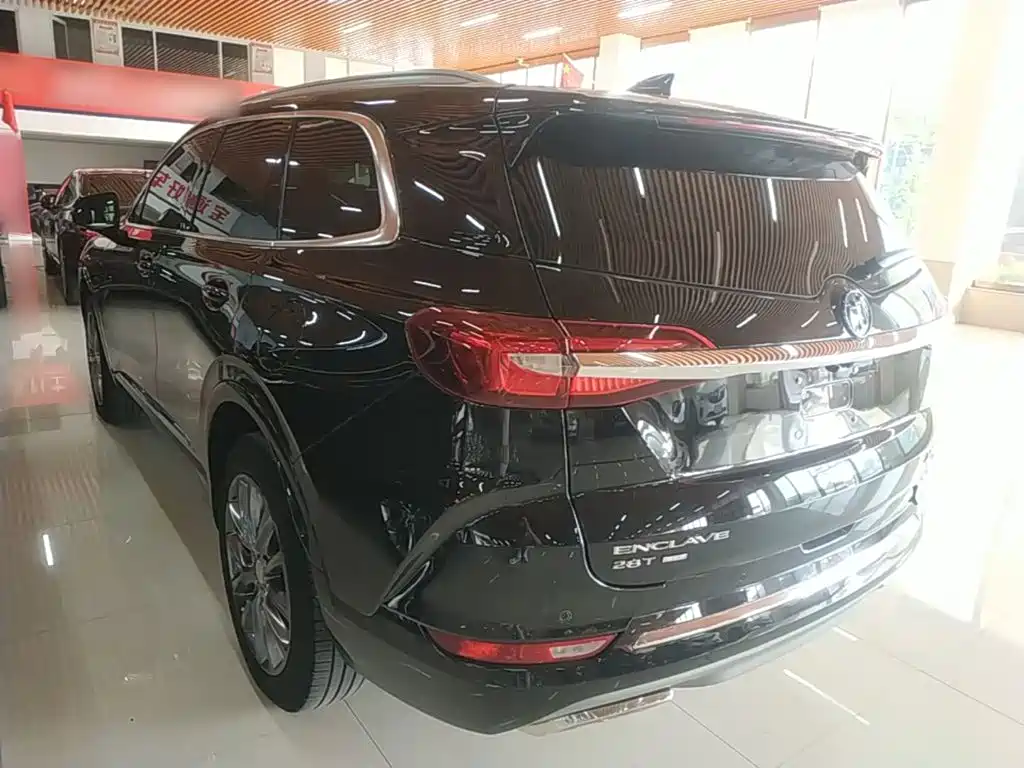 Buick Enclave — миниатюра 5