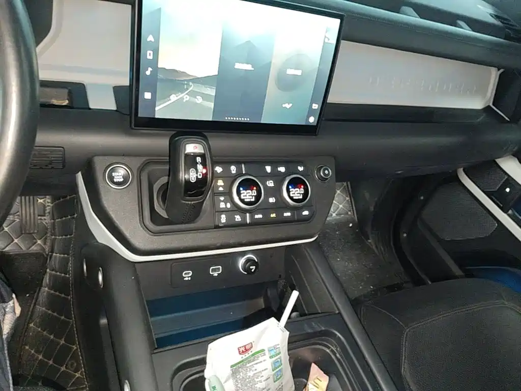 Land Rover Defender — миниатюра 14