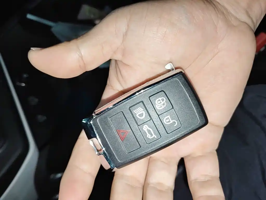 Land Rover Defender — миниатюра 9