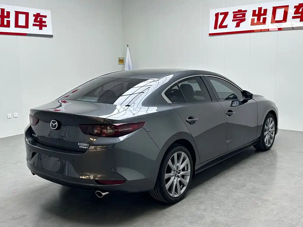 Mazda 3 Axela — миниатюра 20