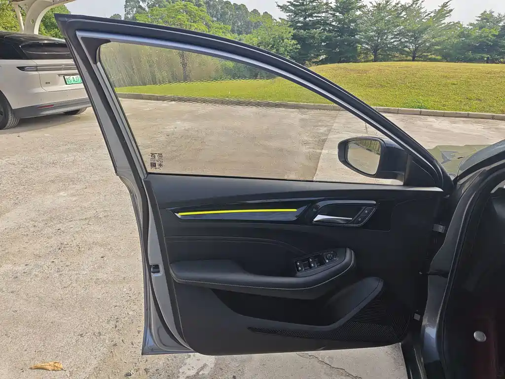 Roewe i5 — миниатюра 11