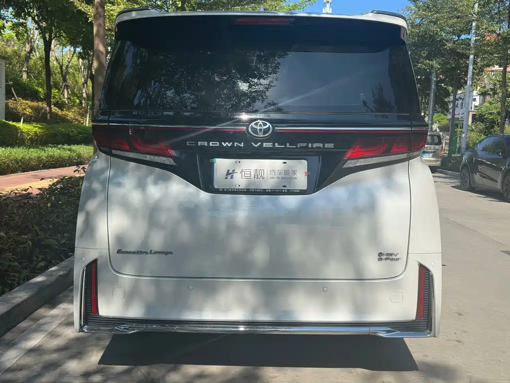 Toyota Vellfire — миниатюра 4