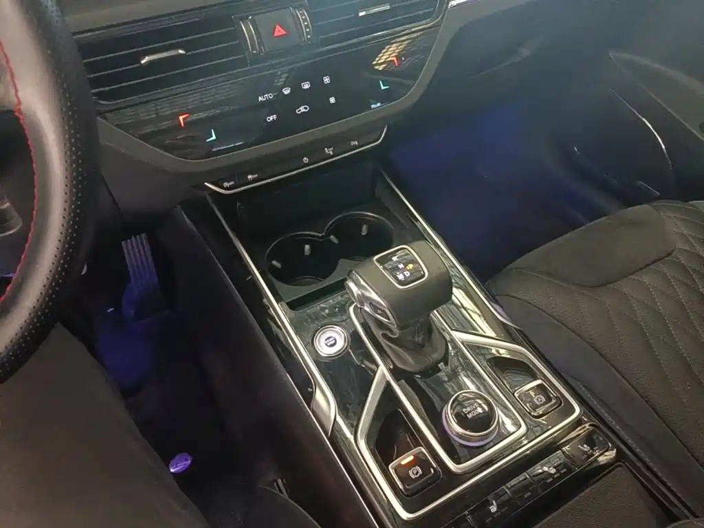 Hongqi Hongqi HS5 — миниатюра 14