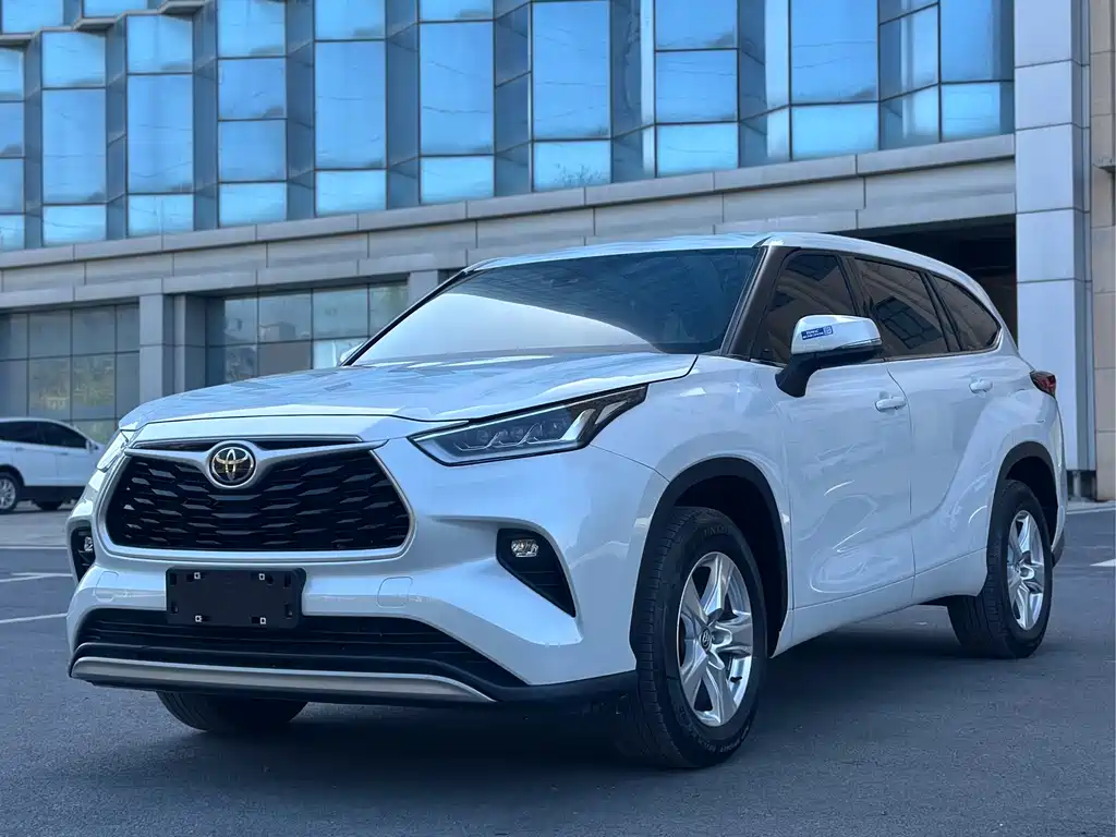 Toyota Highlander 2025