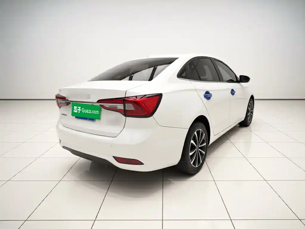 Roewe i5 — миниатюра 6