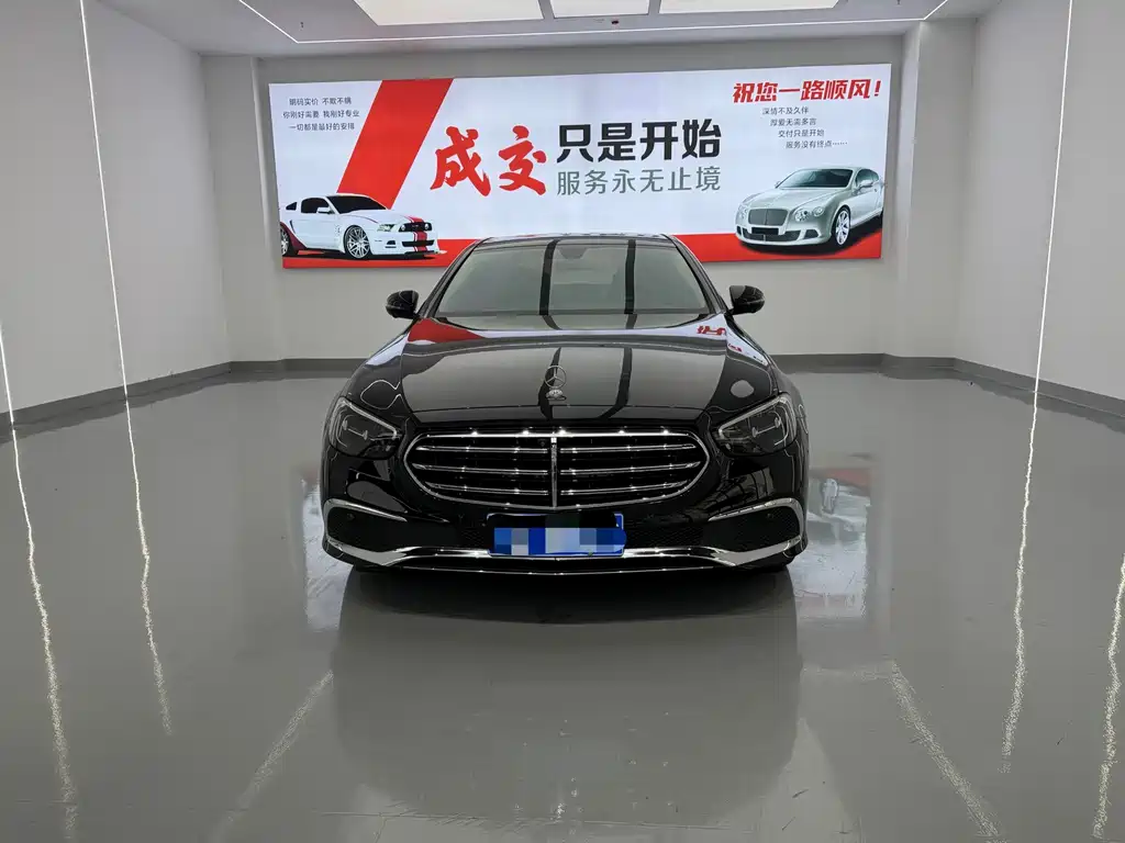 Mercedes-Benz E-Class — миниатюра 2
