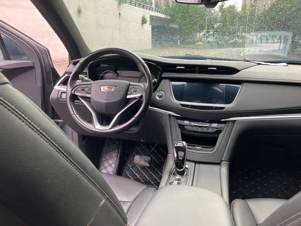 Cadillac XT6 — миниатюра 6