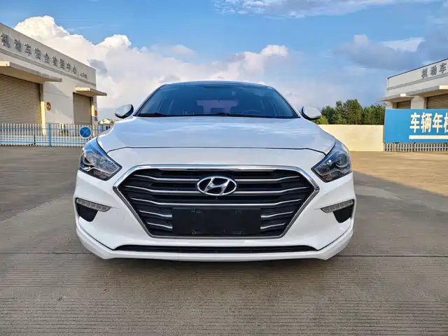 MODERN NAME PICTURE 2017