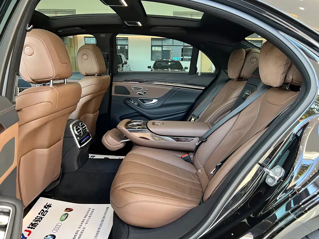 Mercedes-Benz S-Class — миниатюра 9