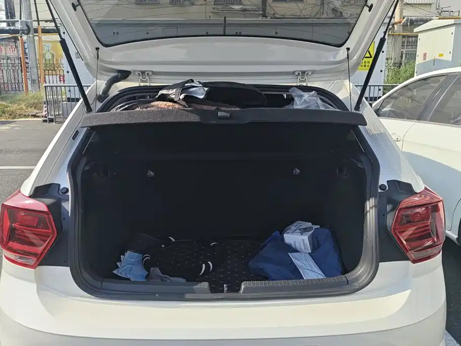 Volkswagen Polo — миниатюра 4