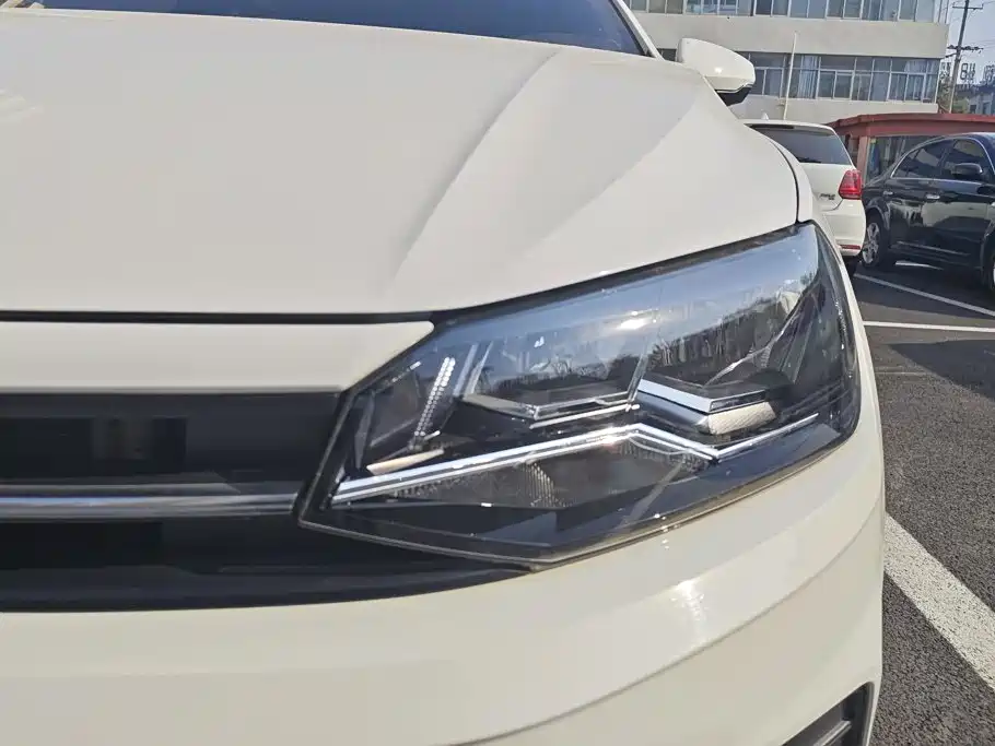 Volkswagen Polo — миниатюра 5
