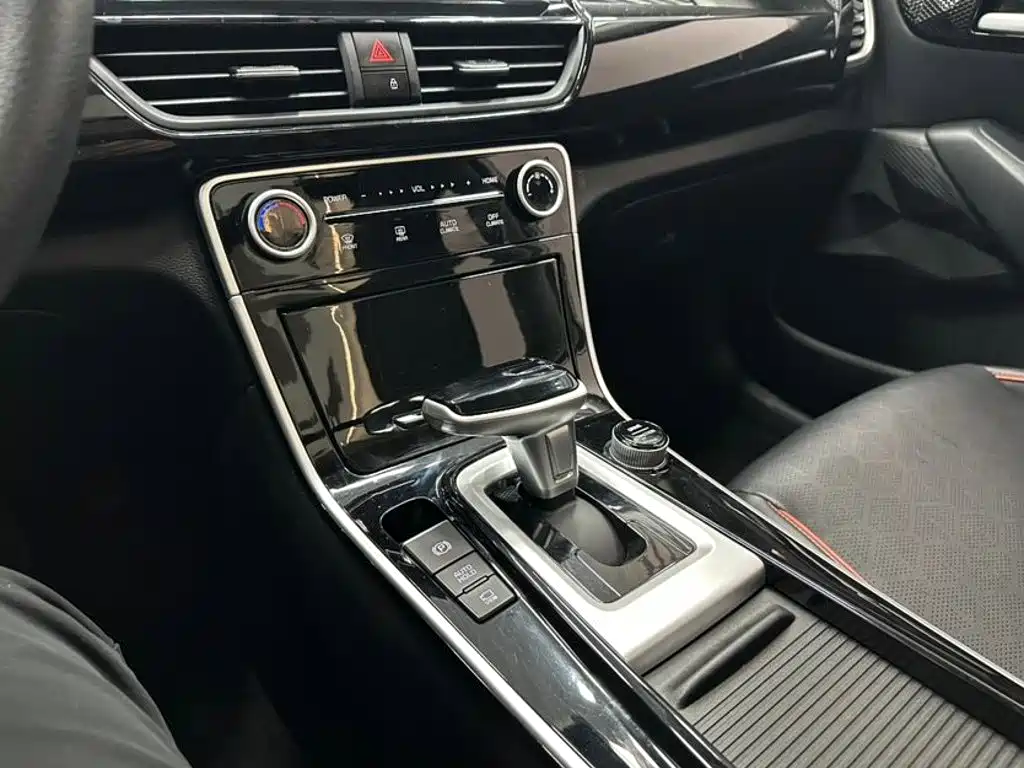 Kia Seltos — миниатюра 17