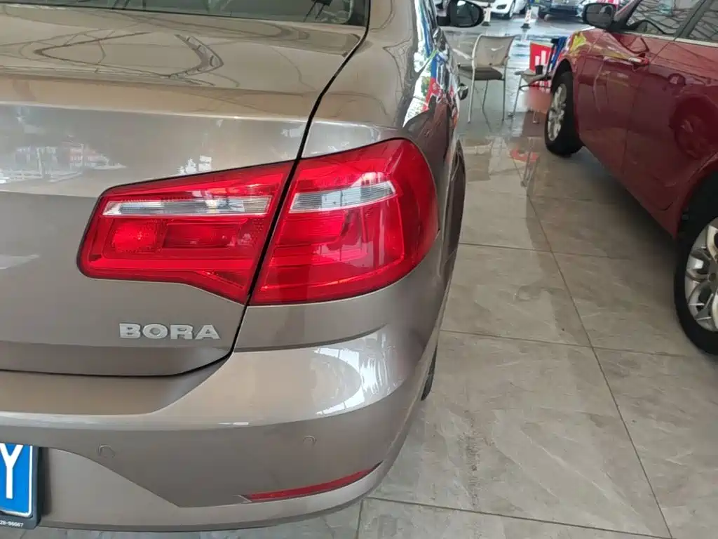 Volkswagen Bora — миниатюра 8
