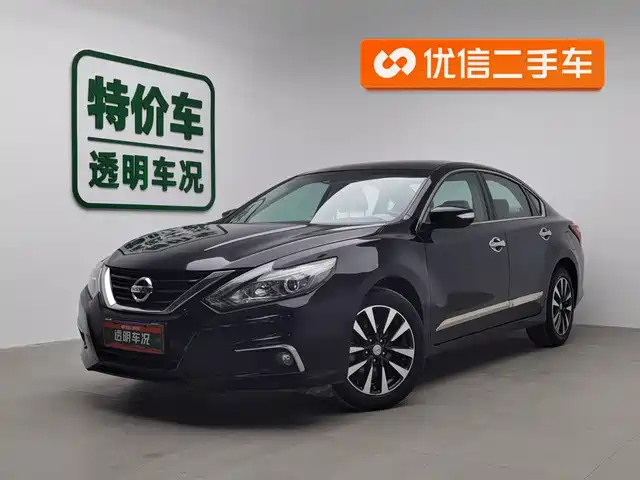 NISSAN TEANA 2017