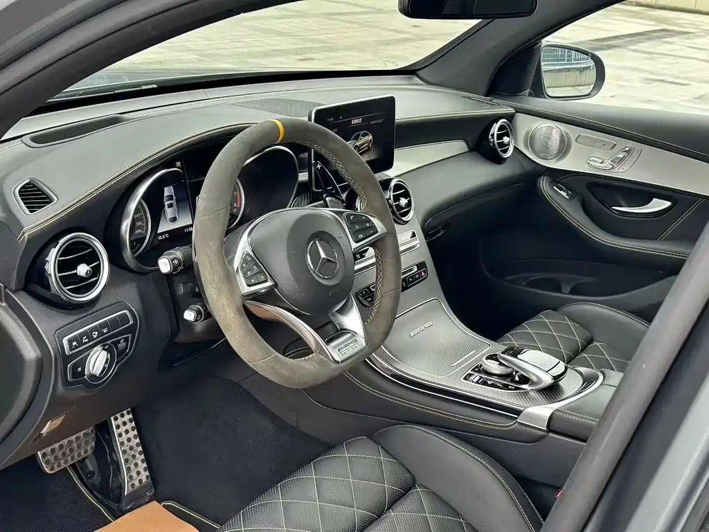 MERCEDES-BENZ GLC COUPE AMG