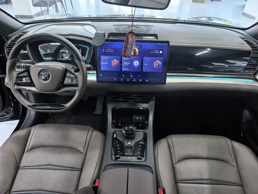 BYD Han — миниатюра 7