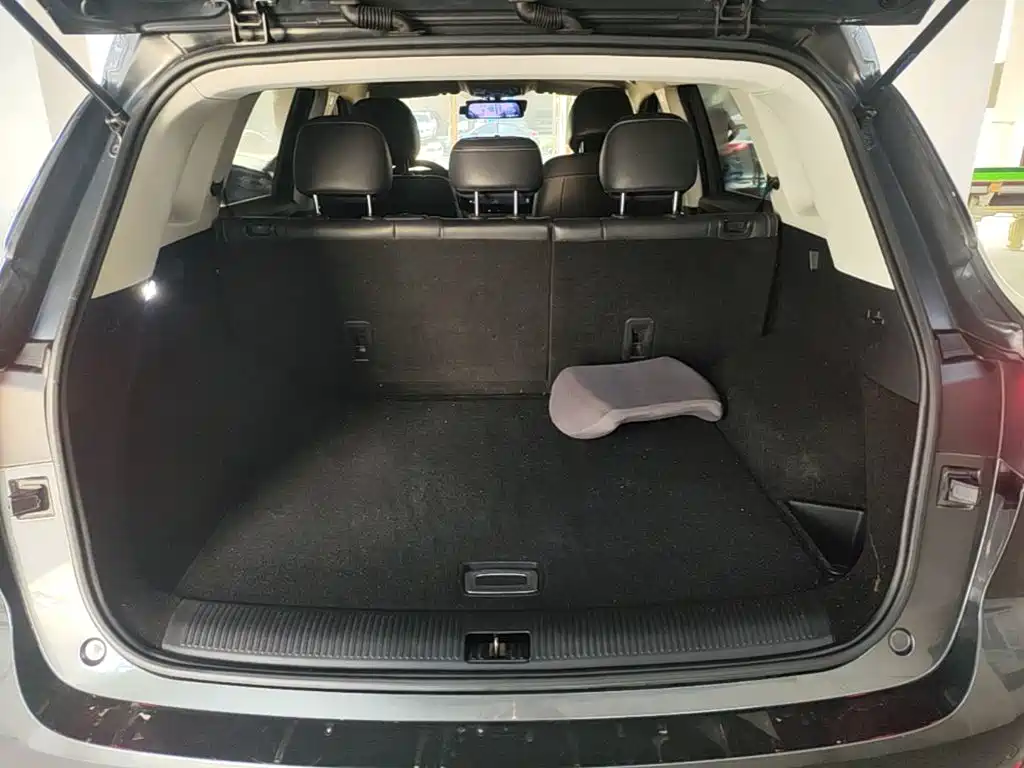 Roewe RX5 MAX — миниатюра 19