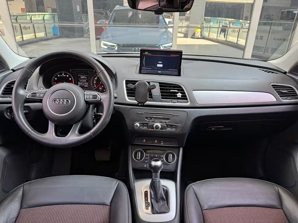 Audi Q3 — миниатюра 5