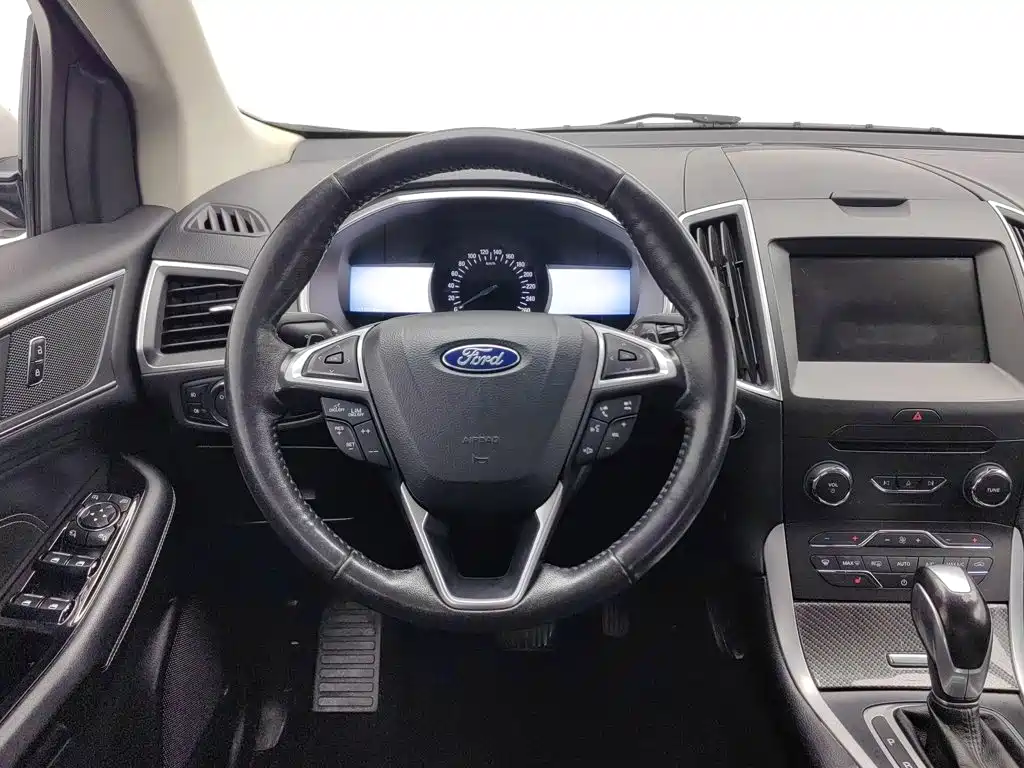 Ford Edge — миниатюра 11