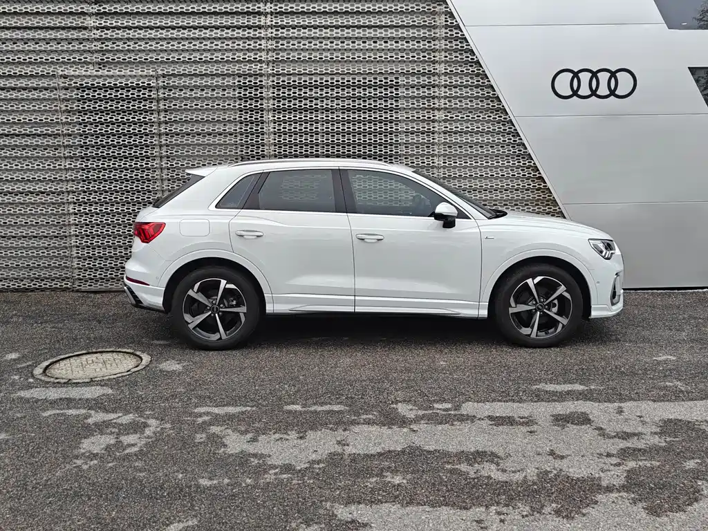 Audi Q3 — миниатюра 3