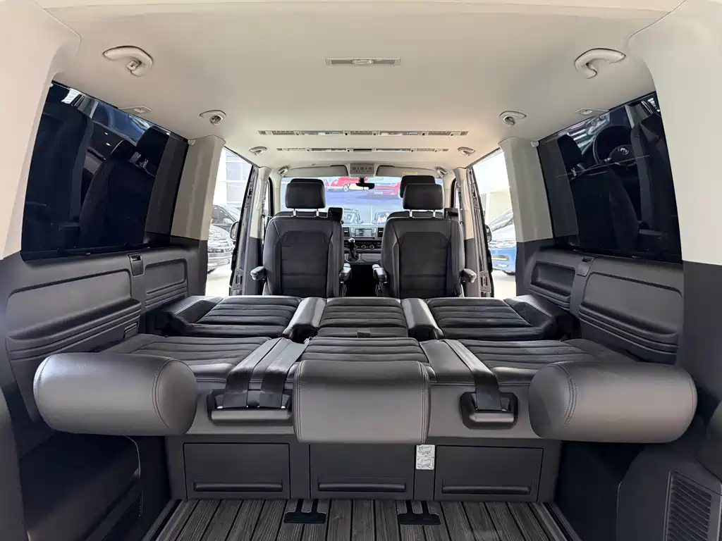 Volkswagen Caravelle — миниатюра 15