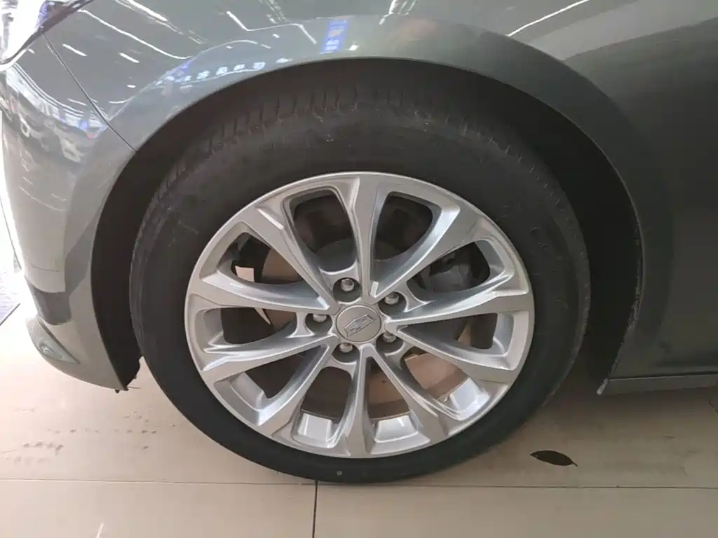 Cadillac CT5 — миниатюра 23
