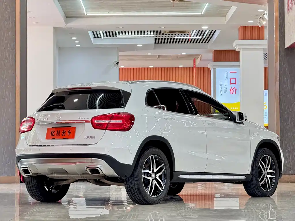 Mercedes-Benz GLA — миниатюра 2