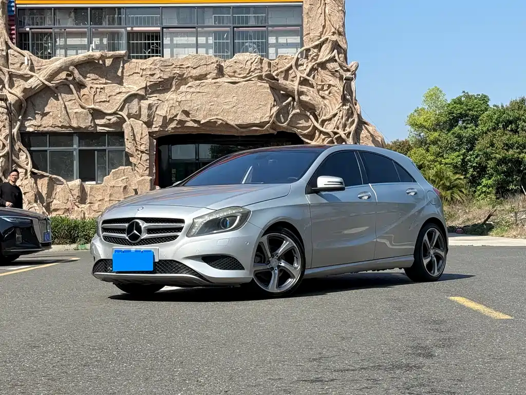 Mercedes-Benz A-Class (Import) 2013
