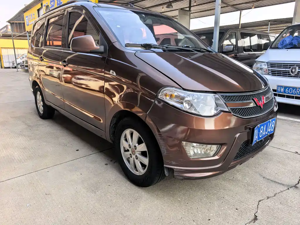 Wuling Hongguang — миниатюра 3