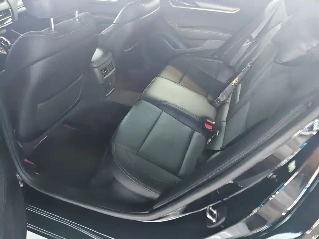Cadillac CT5 — миниатюра 10