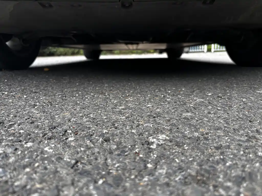Tesla Model Y — миниатюра 8