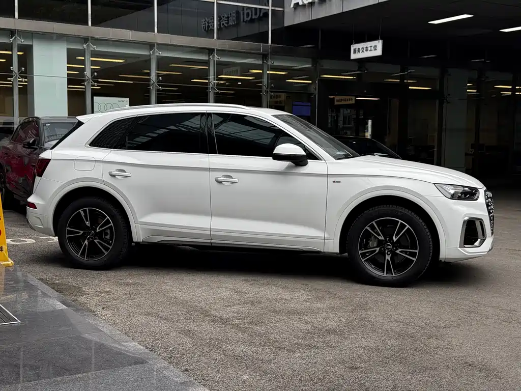 Audi Q5L 2022 40T Fashion