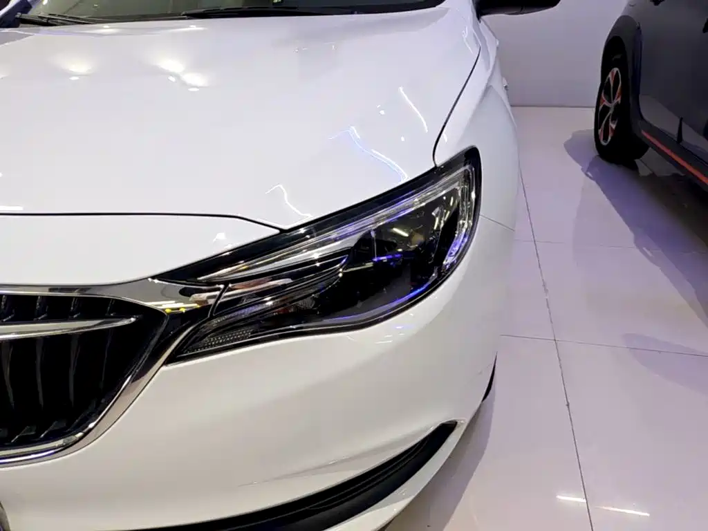 Buick Excelle — миниатюра 24
