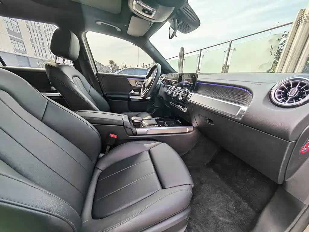Mercedes-Benz EQB — миниатюра 7