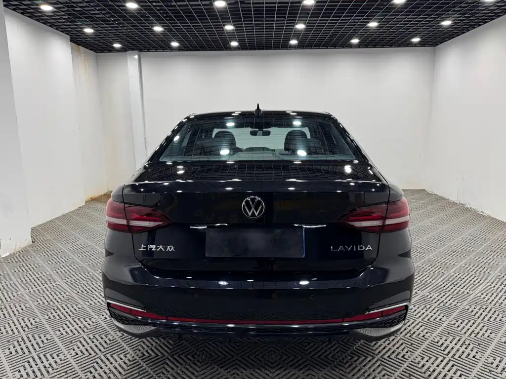 Volkswagen Lavida — миниатюра 8