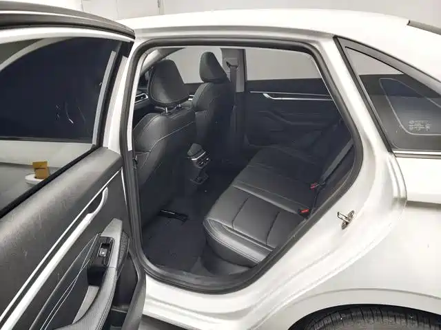 Geely Emgrand — миниатюра 14